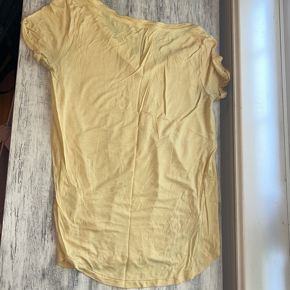 Yellow American Eagle Soft & Sexy tshirt - Picture 2 of 2
